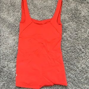 Lululemon tank